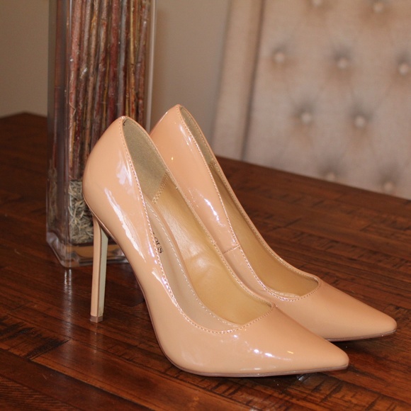 Heels - Picture 1 of 2